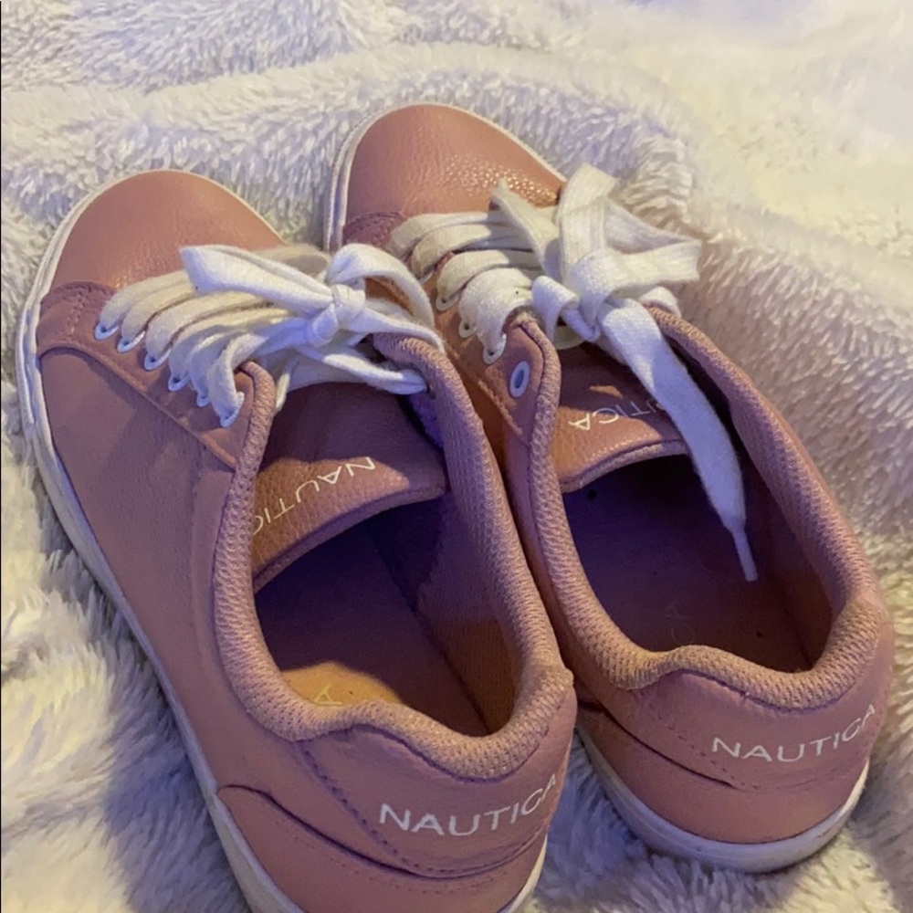 Nautica blush low-top shoes